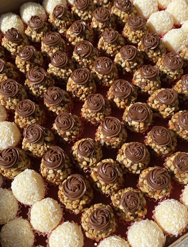 Potes de Doçuras - Doceria — Bolos e Doces em Taubaté