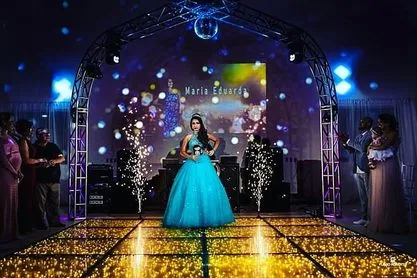 Festas Vale – DJ, Som, Luz e Box Truss — Música / DJ / Som em Pindamonhangaba