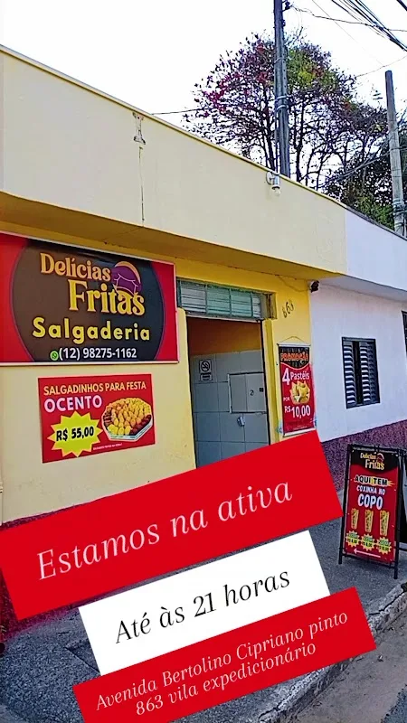 Delícias fritas Salgaderia Cruzeiro — Salgados em Cruzeiro, SP