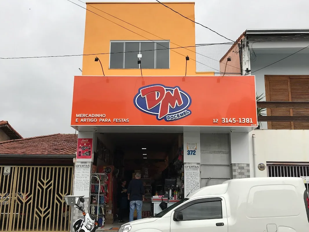 Mercearia e loja de festas Doce Mel — Bolos e Doces em Cruzeiro, SP