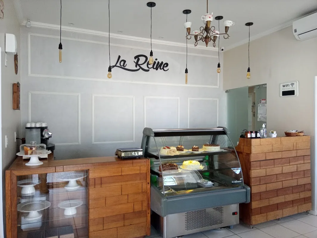 La Reine - Bolos e Cafés — Bolos e Doces em Cruzeiro, SP