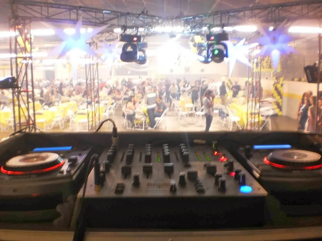 Dj para festa e Barman para festa — Música / DJ / Som em Aparecida