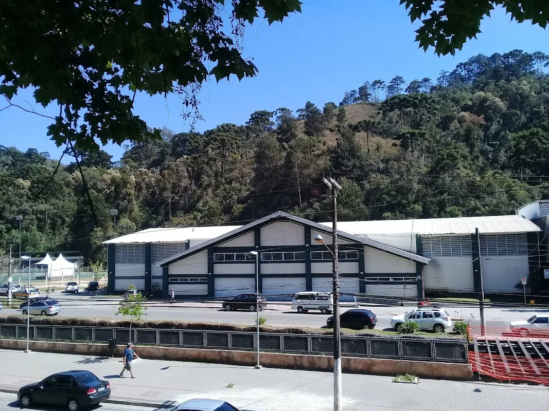 Centro de Eventos André Franco Montoro — Salão de Festas em Campos do Jordão, SP