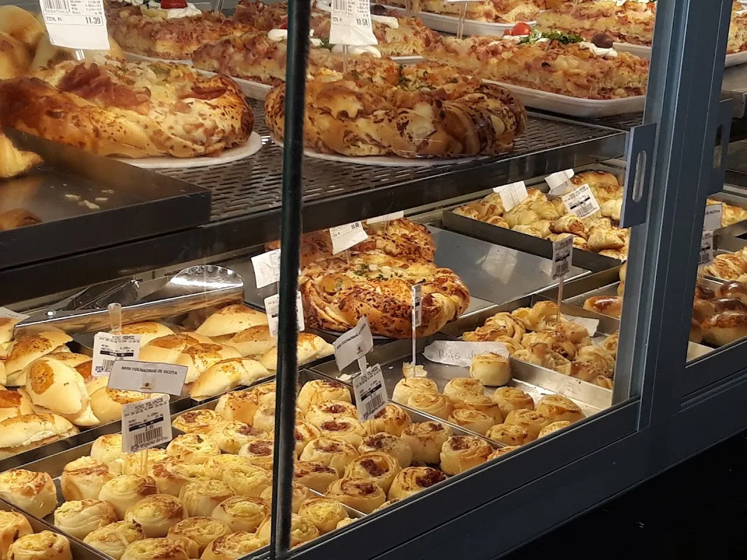 Esquina do Pão — Salgados em Caraguatatuba