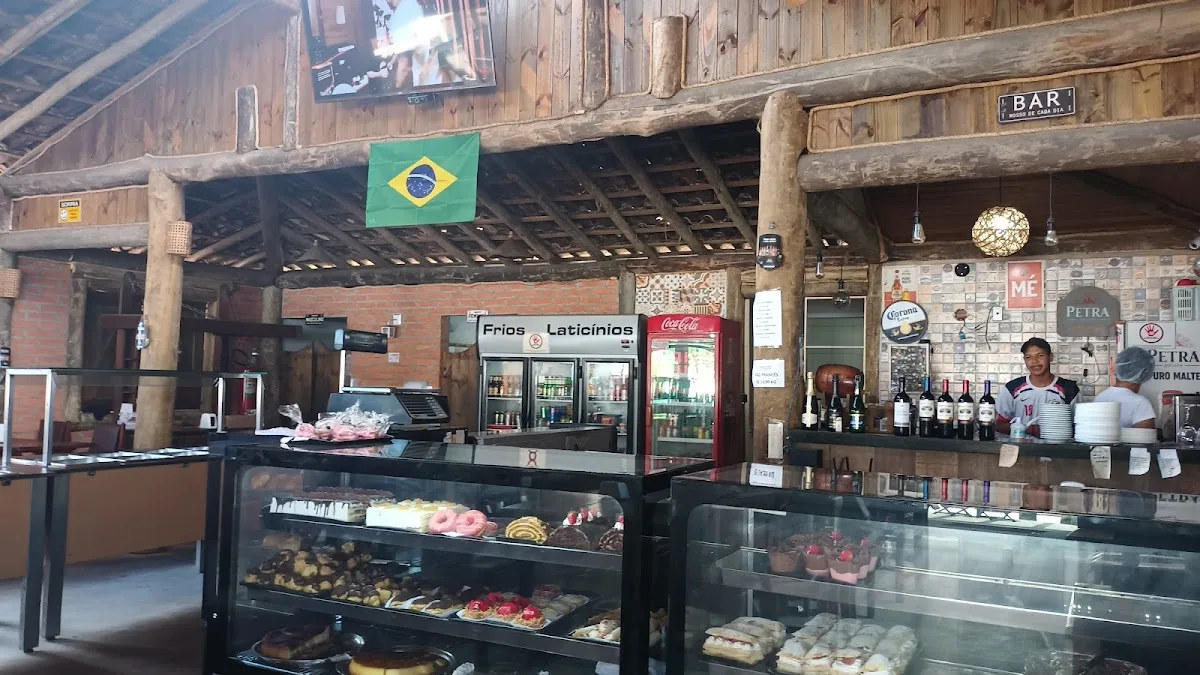 Confeitaria Mil folhas 2 — Bolos e Doces em Caraguatatuba