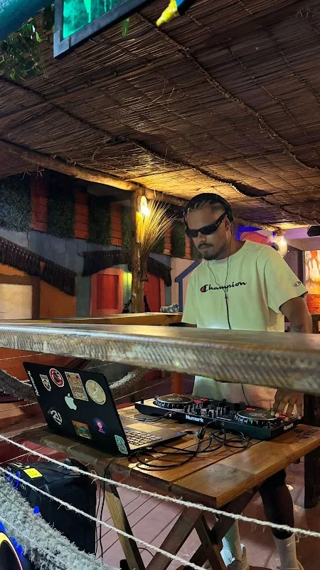 DJ YounggDuckk - Casamentos, Festas e Eventos — Música / DJ / Som em Caraguatatuba
