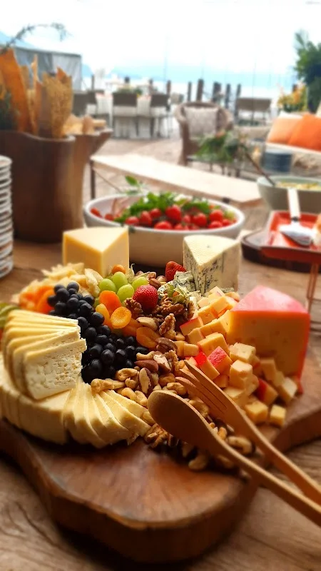 Buffet Marina Pontes — Buffet / Catering em São Sebastião, SP