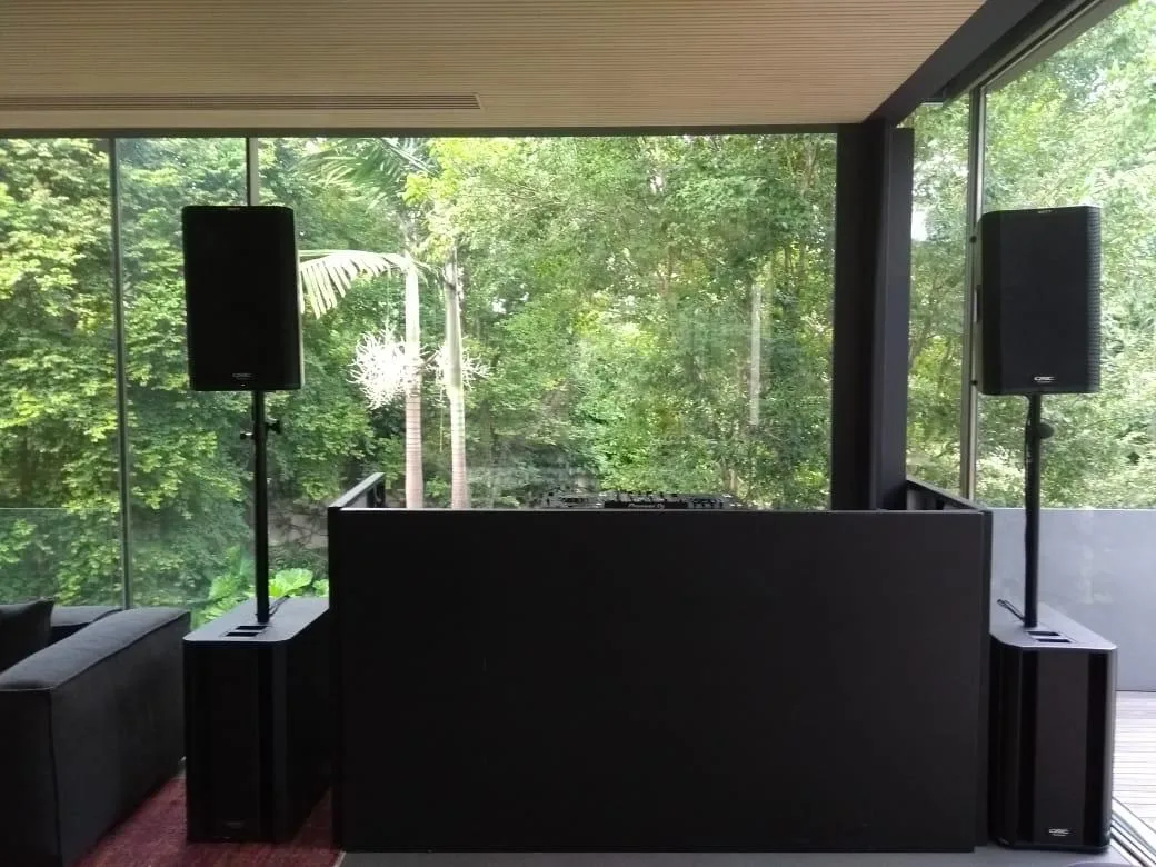 X-press DJ Eventos — Música / DJ / Som em São Sebastião, SP
