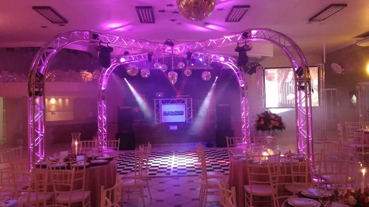 DJ Edson- Festas & Eventos — Música / DJ / Som em Guaratinguetá, SP